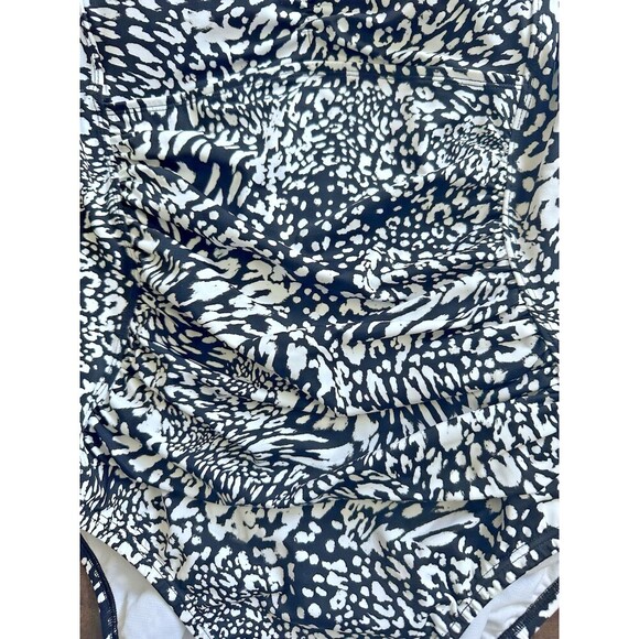 Swim Solutions Women's Printed Ruched-Front One Piece Swimsuit Black & White 18 - Picture 5 of 9